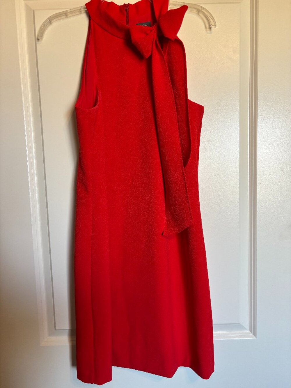 Vince Camuto Red Crepe Bow Neck Halter Shift Dress Size 12 Holiday Party
